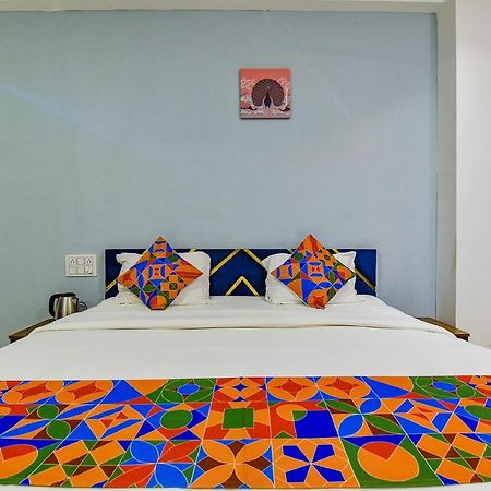 Fabhotel Code Сурат Экстерьер фото