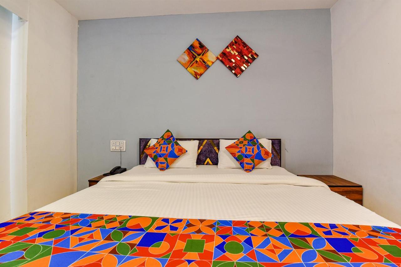 Fabhotel Code Сурат Экстерьер фото